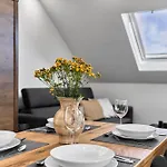 Plesivec View By Mountain Ways Apartman